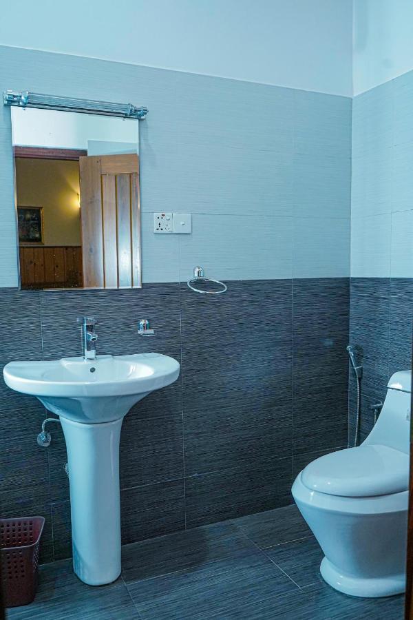Hotel Blue Moon Residency Nuwara Eliya Zewnętrze zdjęcie